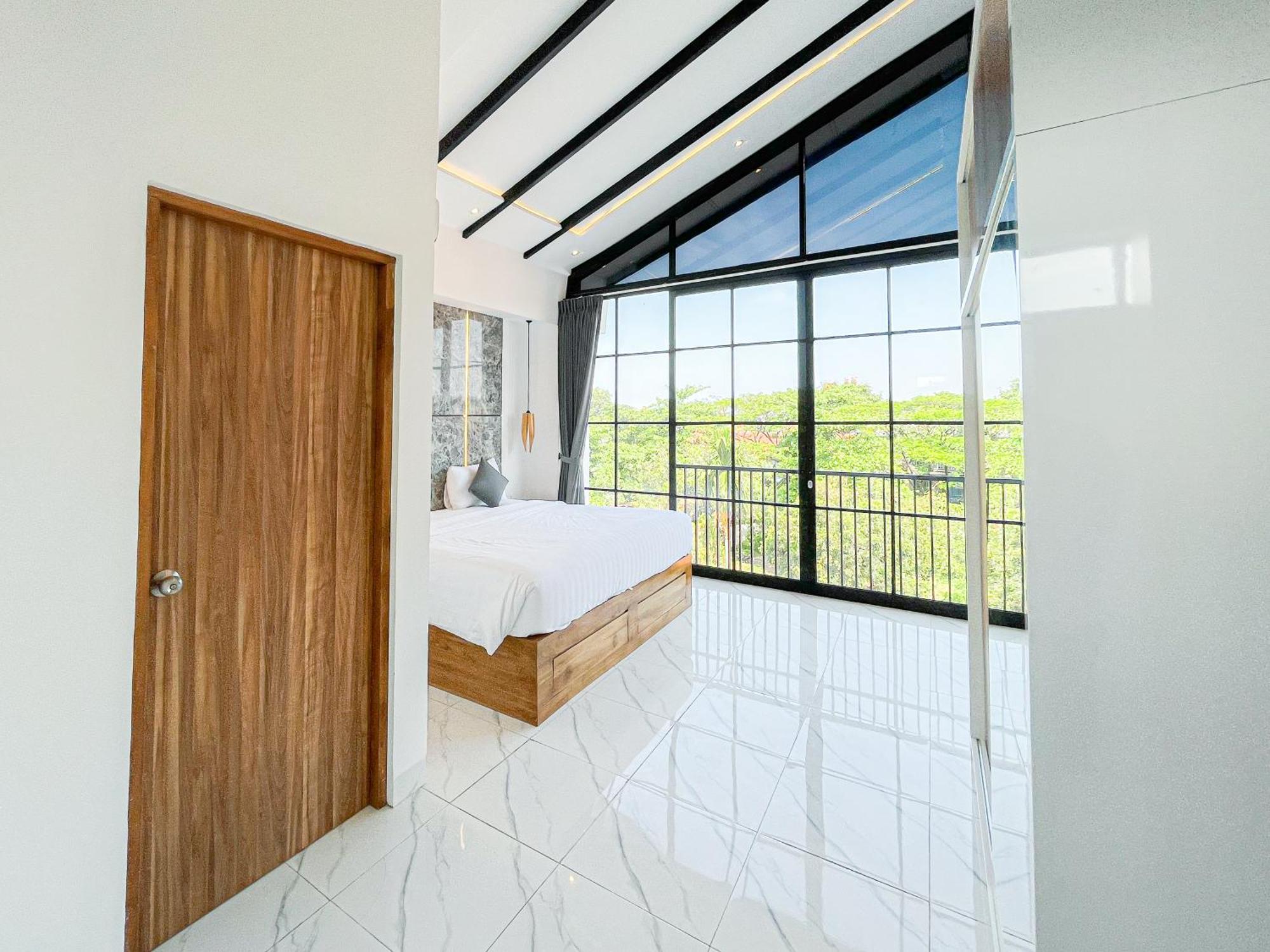 Loft 360 3 Bedroom Seminyak (Bali)
