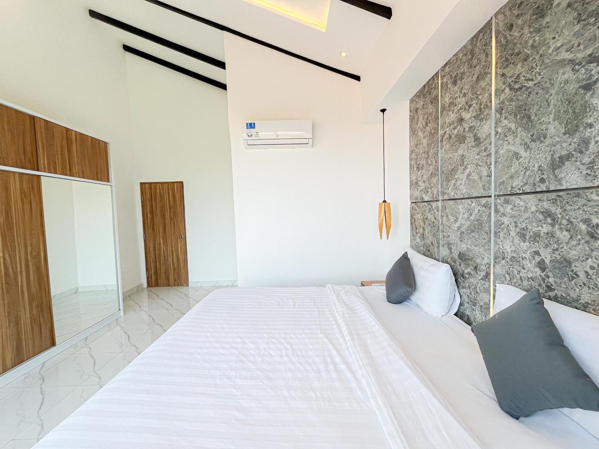 Loft 360 3 Bedroom Villa Seminyak (Bali)