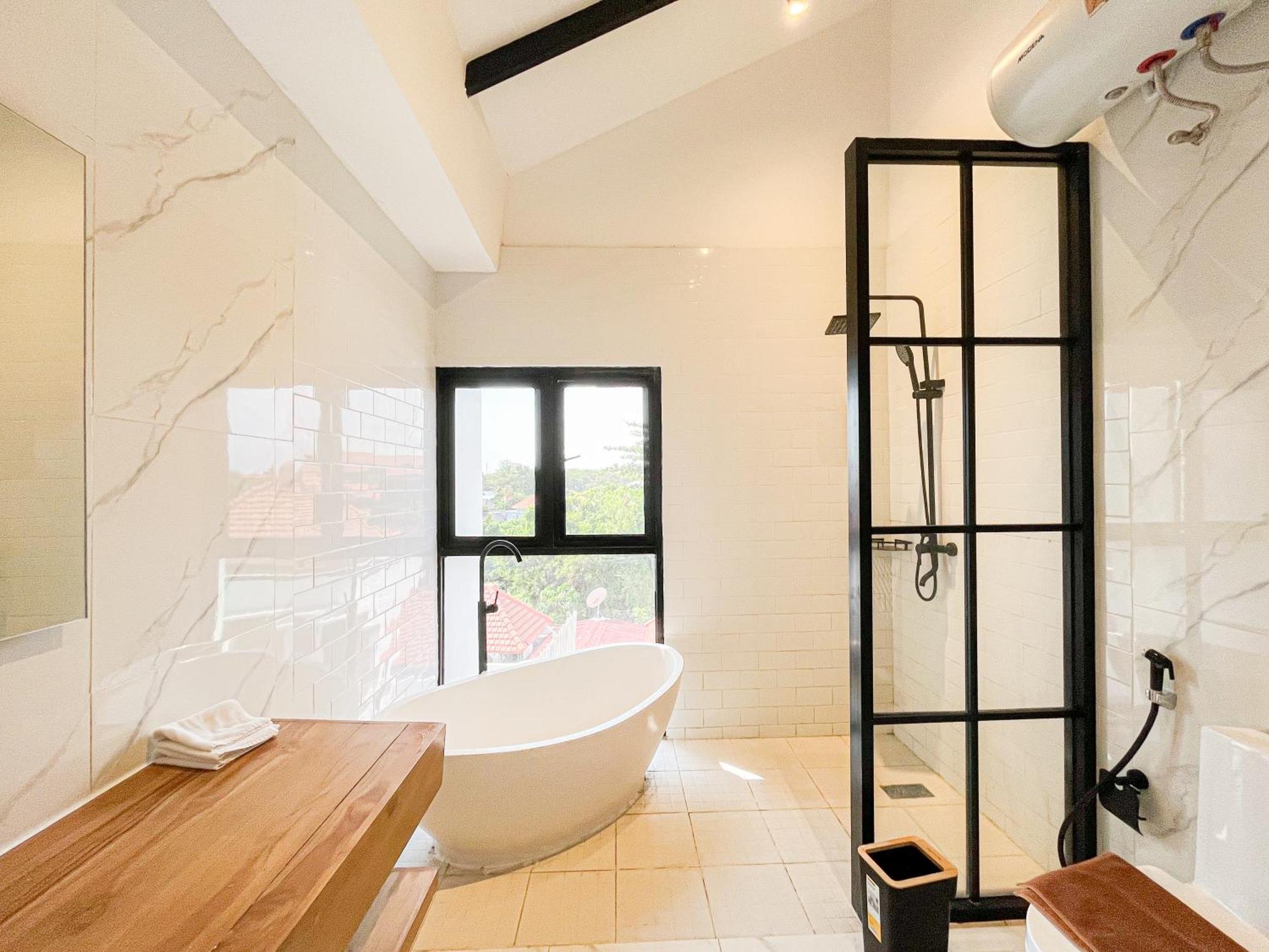 Loft 360 3 Bedroom Villa Seminyak (Bali)